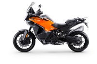 641793_MY25_KTM_1390_Super_Adventure_S_Orange_EU_90-Left_EUROPE GLOBAL