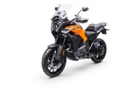 641796_MY25_KTM_1390_Super_Adventure_S_Orange_EU_Front-Left_EUROPE GLOBAL